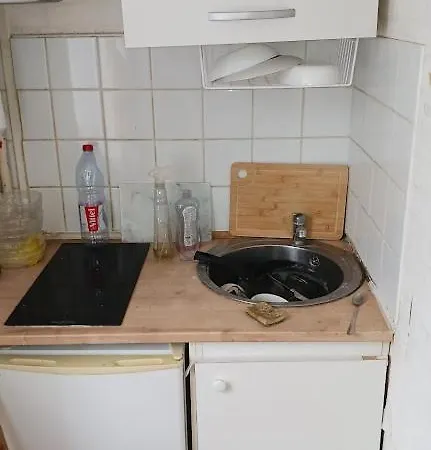 Apartament Independent Kitchen & Shower Free Parking *